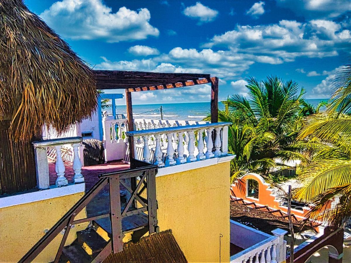 Beachfront Casa Maya Lodge El Cuyo Luaran gambar